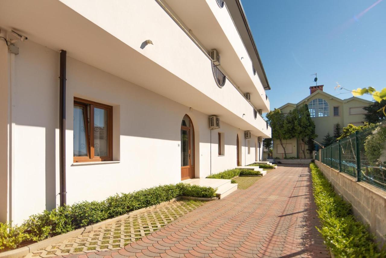 Fushe-Drac Hotel San Pietro Martin المظهر الخارجي الصورة