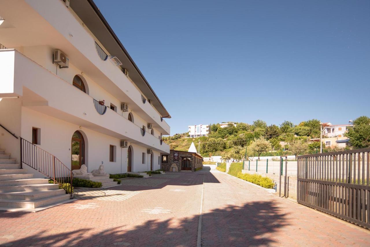 Fushe-Drac Hotel San Pietro Martin المظهر الخارجي الصورة